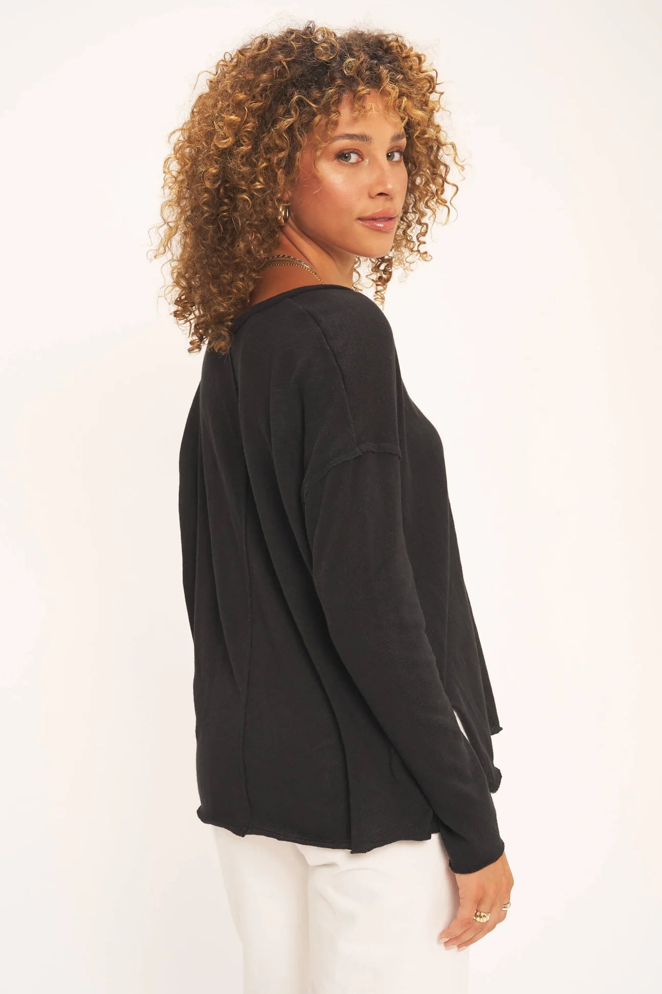 Mae Textured Relaxed V Neck - Project Social T - the friday collective