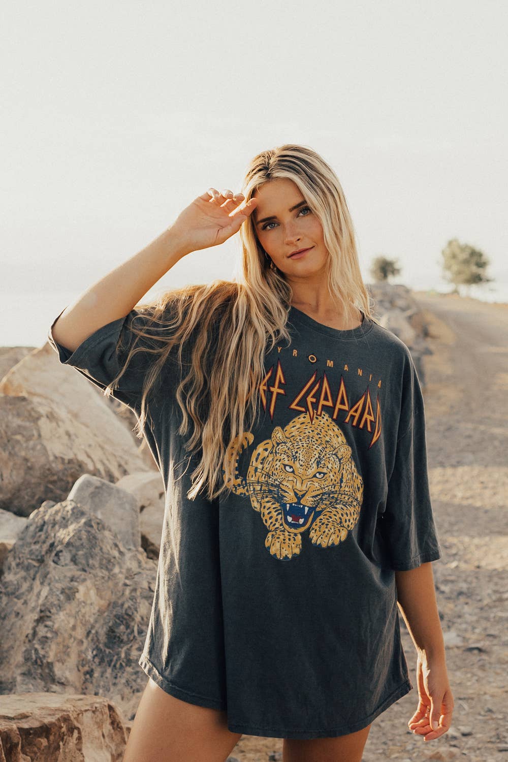 People of Leisure - Def Leppard Oversized Band Tee - the friday collective