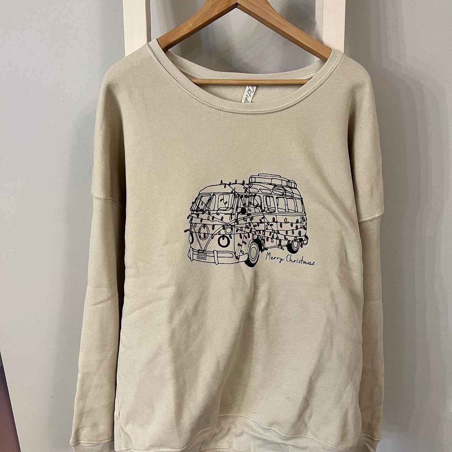 PLUS SIZE MERRY CHRISTMAS VOLKSWAGEN BUS Graphic Sweatshirt - the friday collective